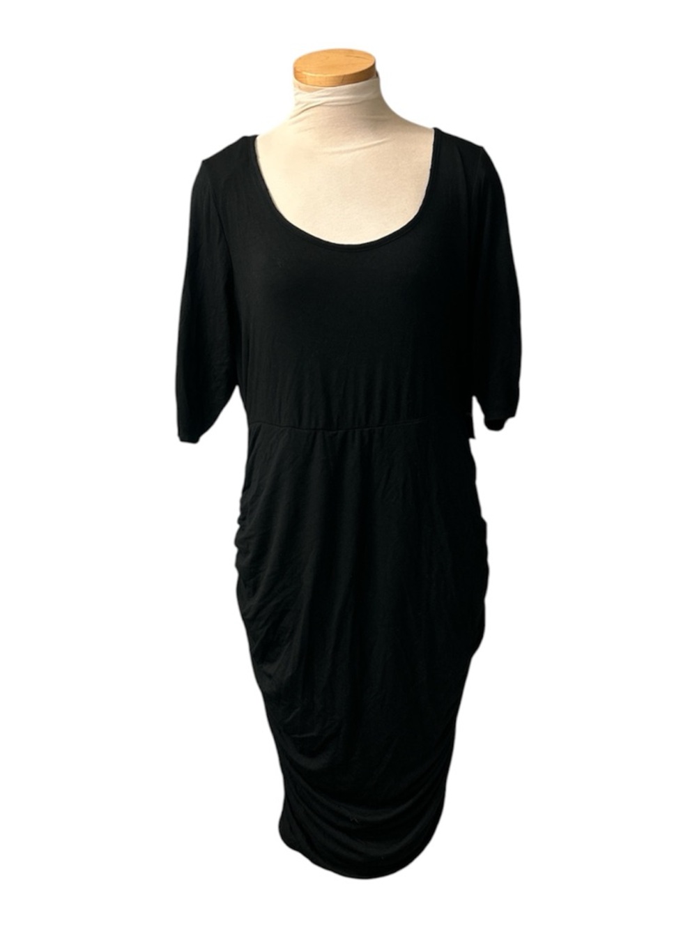 Torrid Super Soft Bodycon Ruched Sides and Quarter sleeves Size 1X Plus NEW